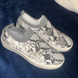 Steve Madden snake print sneakers
